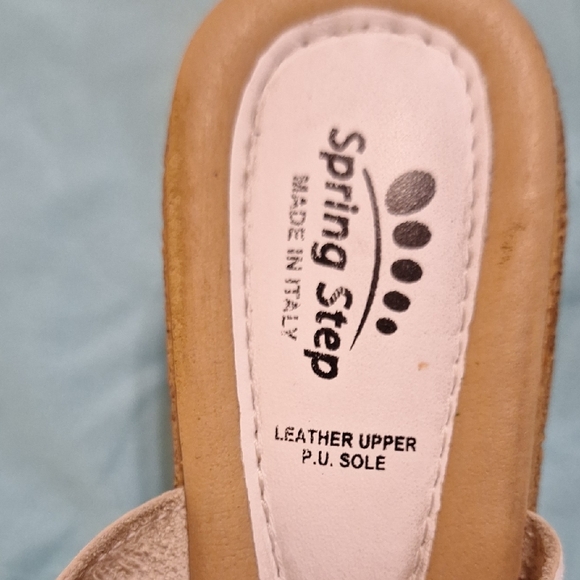 Spring Step Women's Lace Cream Sandals - Picture 4 of 9